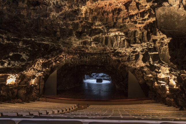 Music events Auditorium Lava Caves
